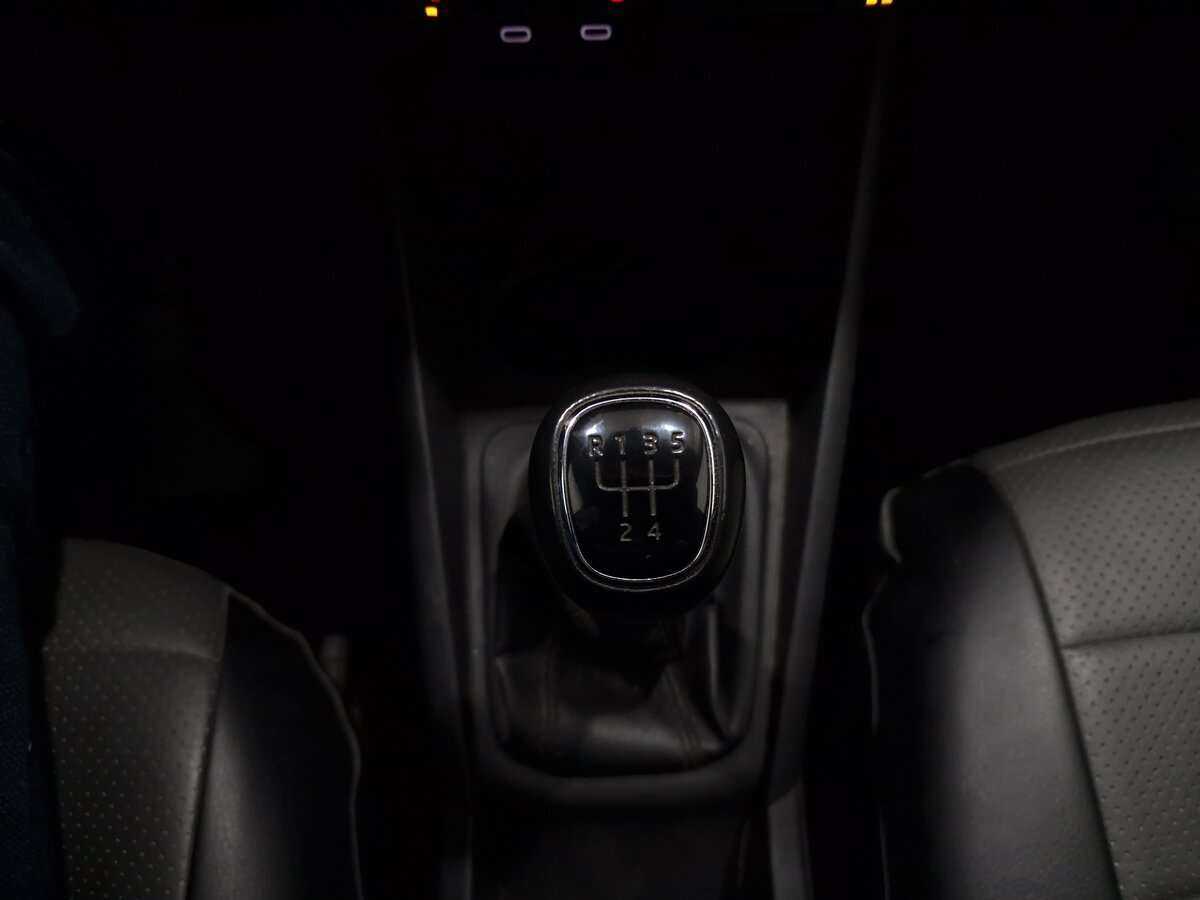 Volkswagen Polo б/у, 2021, Механическая. Фото: #14