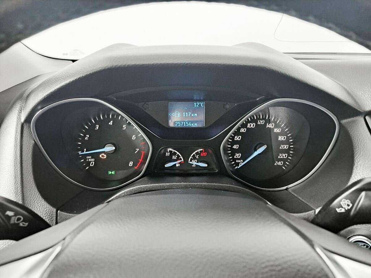 Ford Focus б/у, 2012, Механическая. Фото: #10