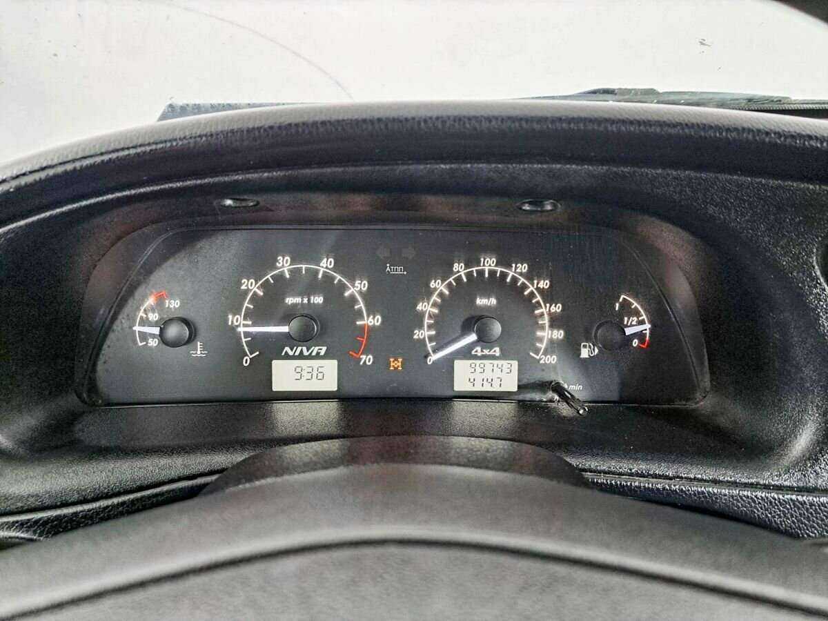 Chevrolet Niva б/у, 2017, Механическая. Фото: #12