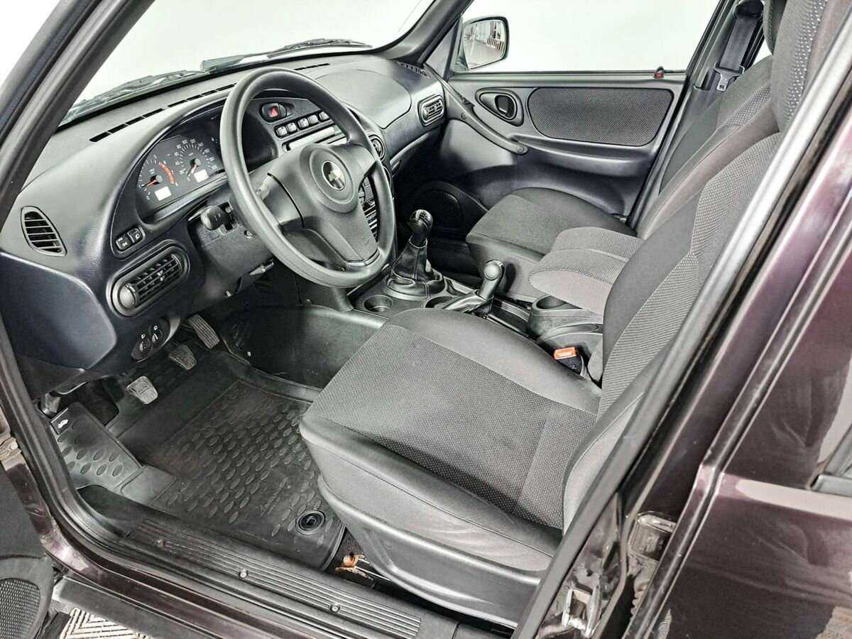 Chevrolet Niva б/у, 2016, Механическая. Фото: #13