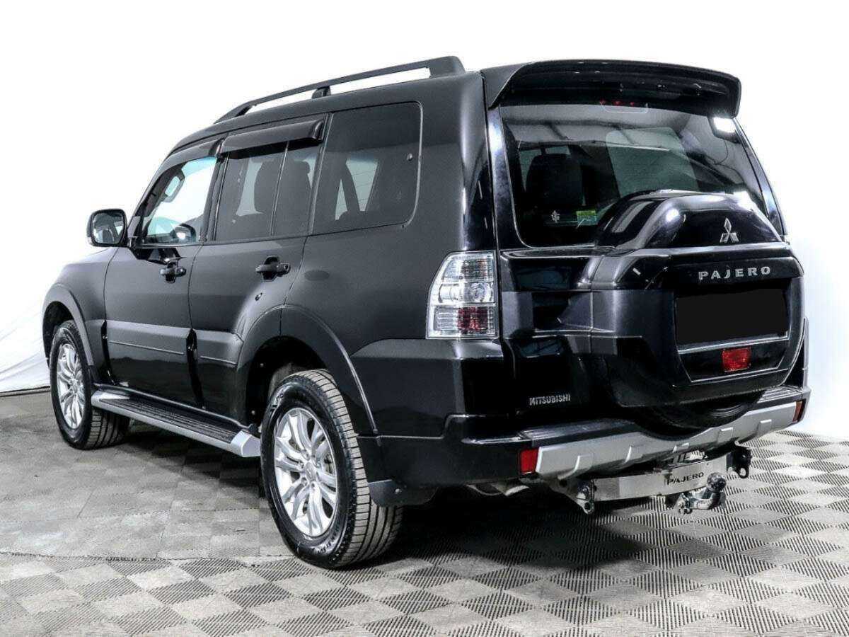 Mitsubishi Pajero б/у, 2018, Автоматическая. Фото: #2