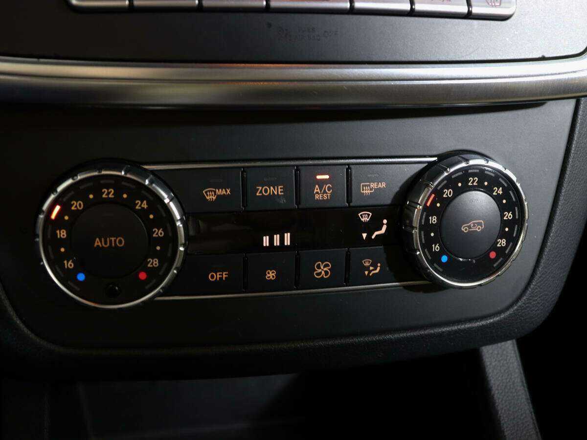 Mercedes-Benz M-Класс б/у, 2012, Автоматическая. Фото: #21