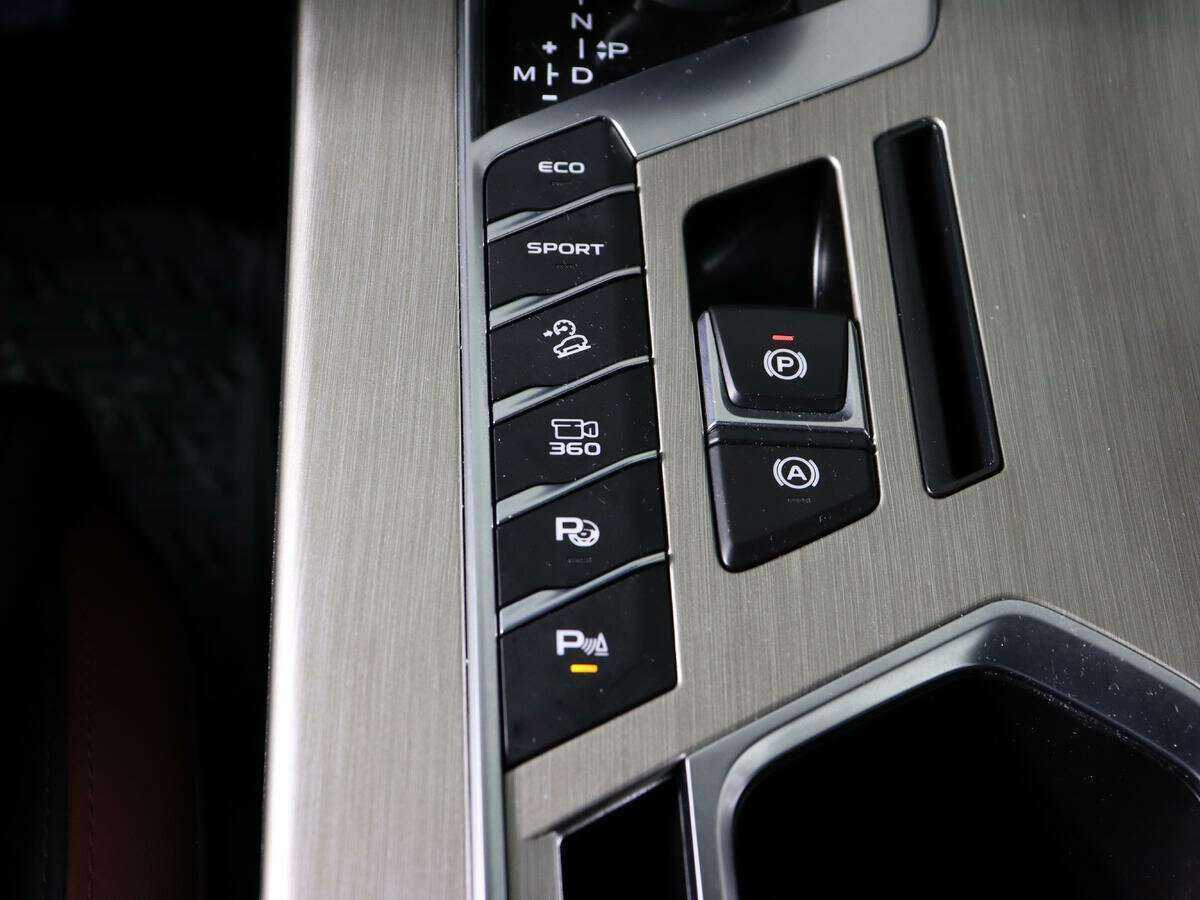 Джили Кулрэй б/у, 2023, Роботизированная. Фото: #21