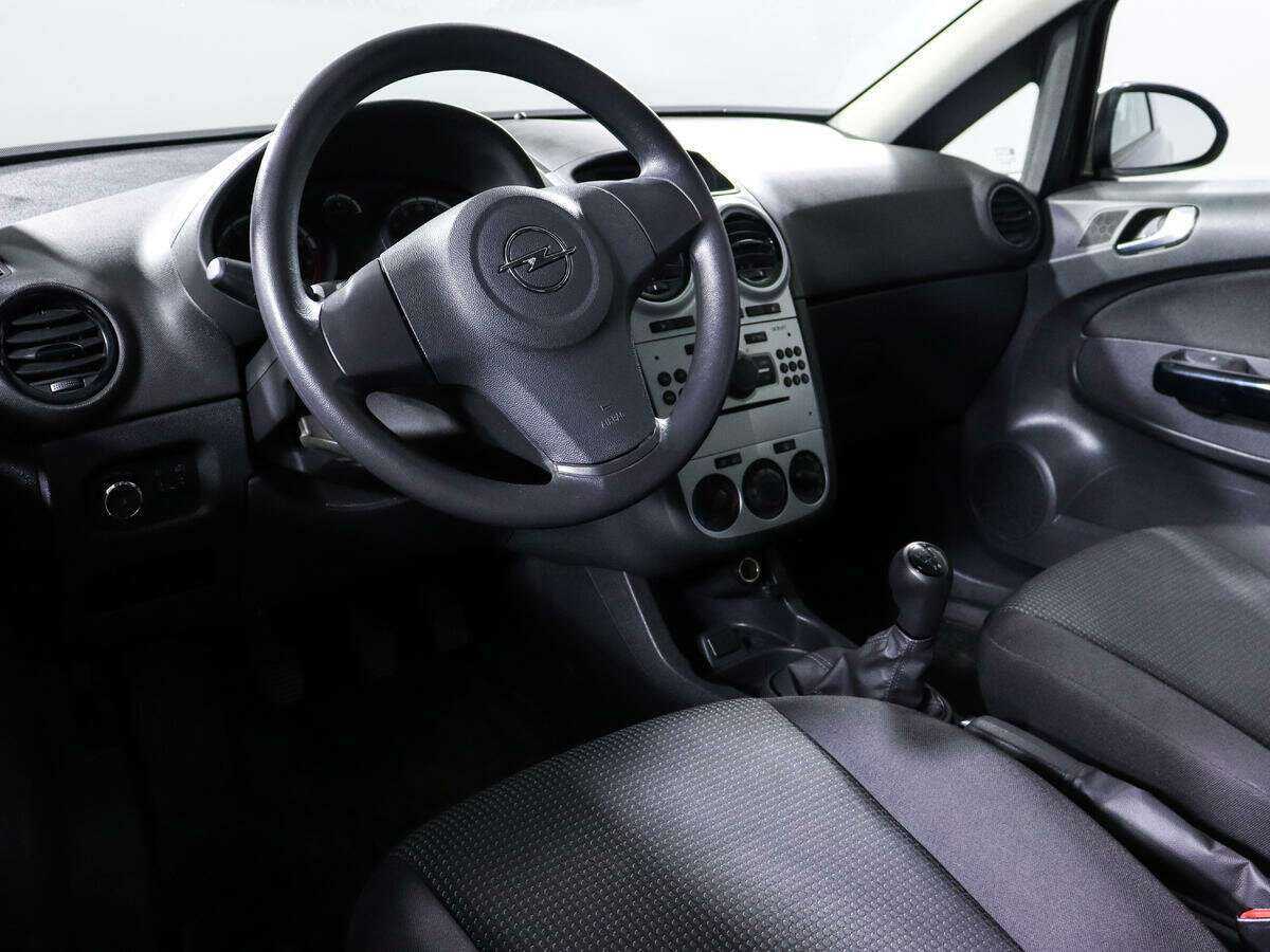 Opel Corsa б/у, 2012, Механическая. Фото: #11