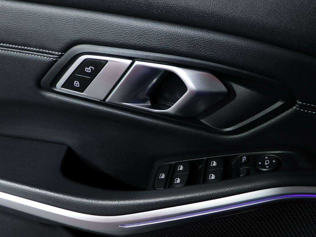 BMW 3 серии б/у, 2019, Автоматическая. Фото: #16