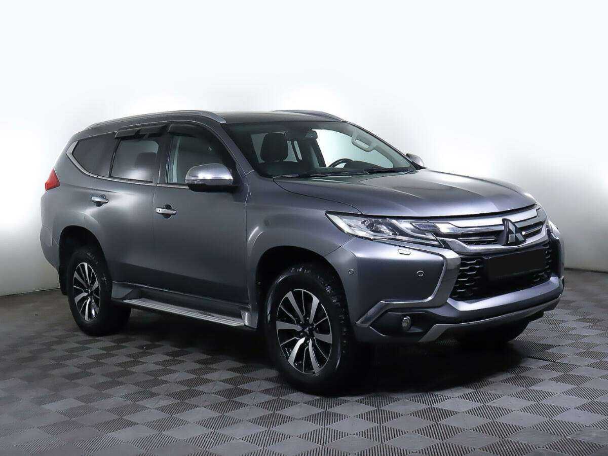 Mitsubishi Pajero Sport б/у, 2017, Автоматическая. Фото: #1