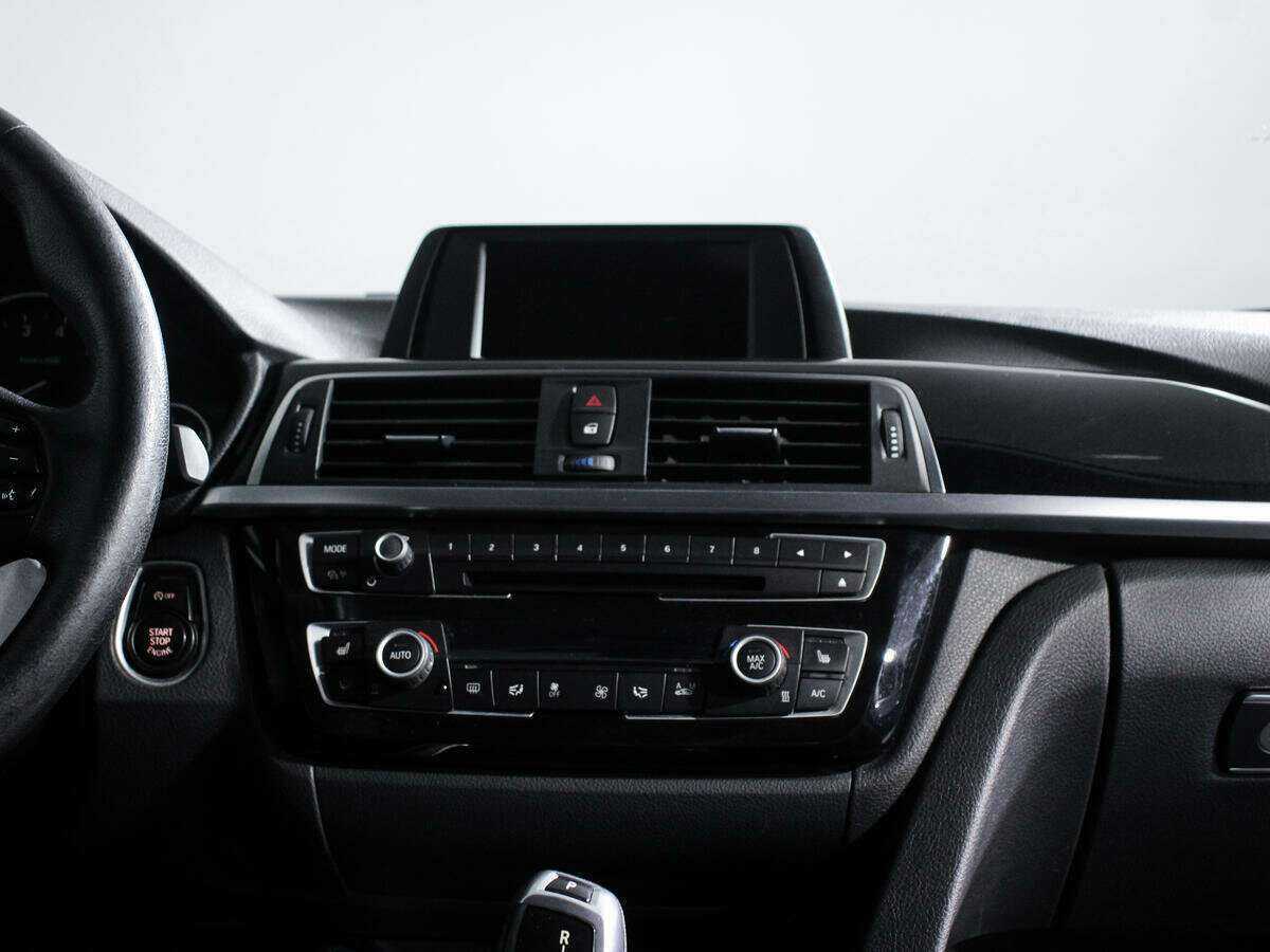 BMW 3 серии б/у, 2017, Автоматическая. Фото: #11