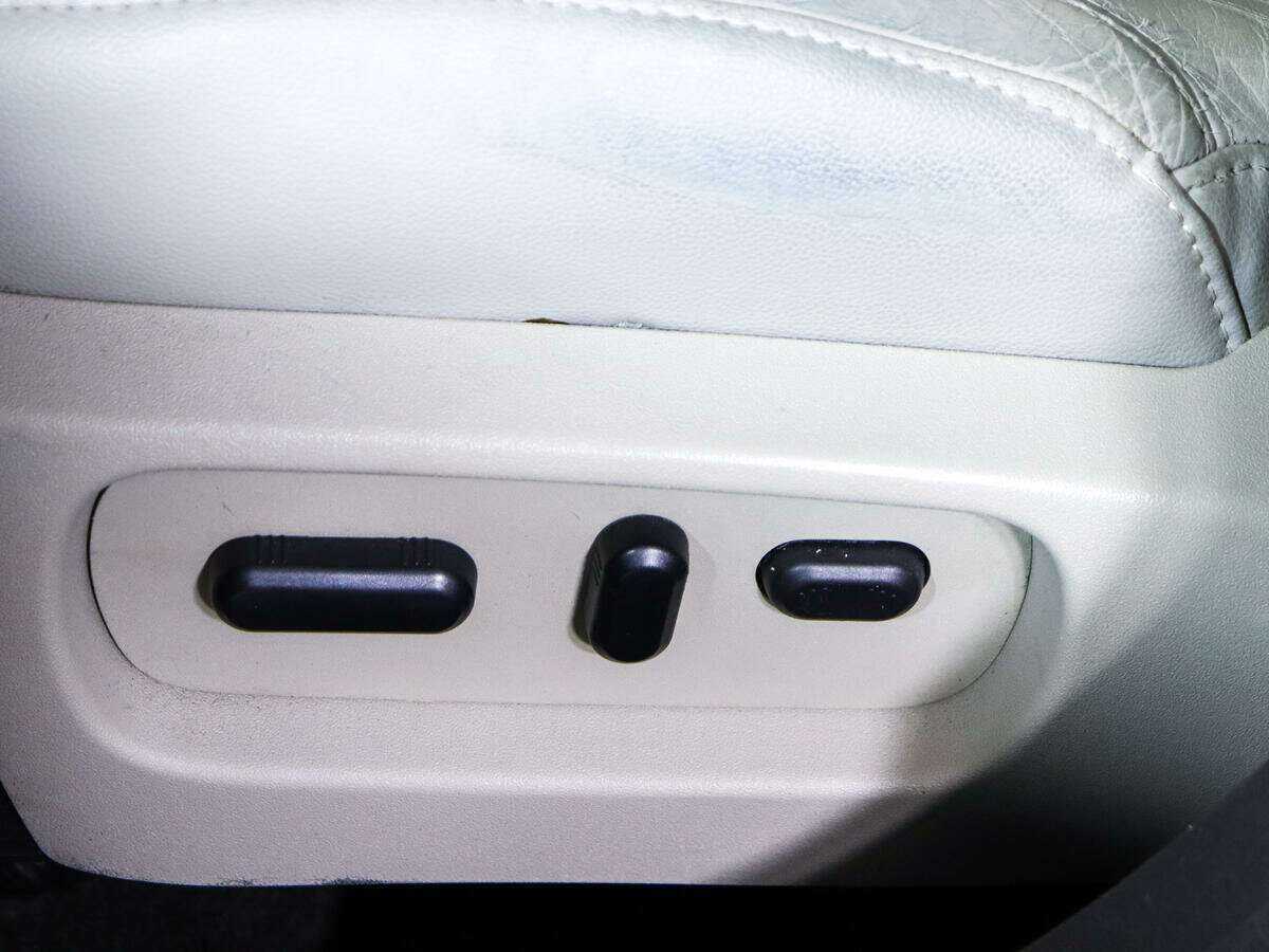 Ford Explorer б/у, 2012, Автоматическая. Фото: #17