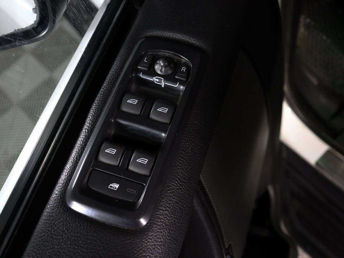 Land Rover Discovery б/у, 2013, Автоматическая. Фото: #16