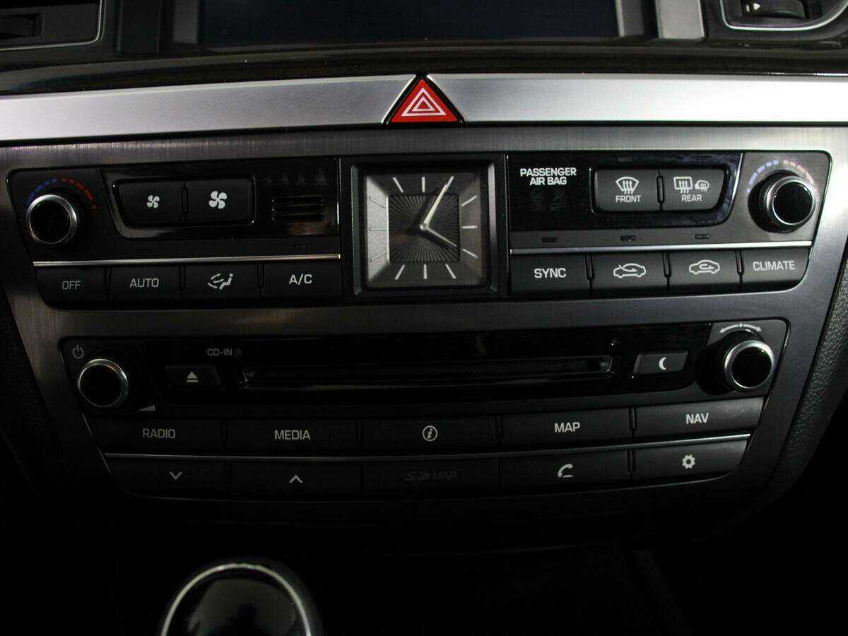 Hyundai Genesis б/у, 2014, Автоматическая. Фото: #22