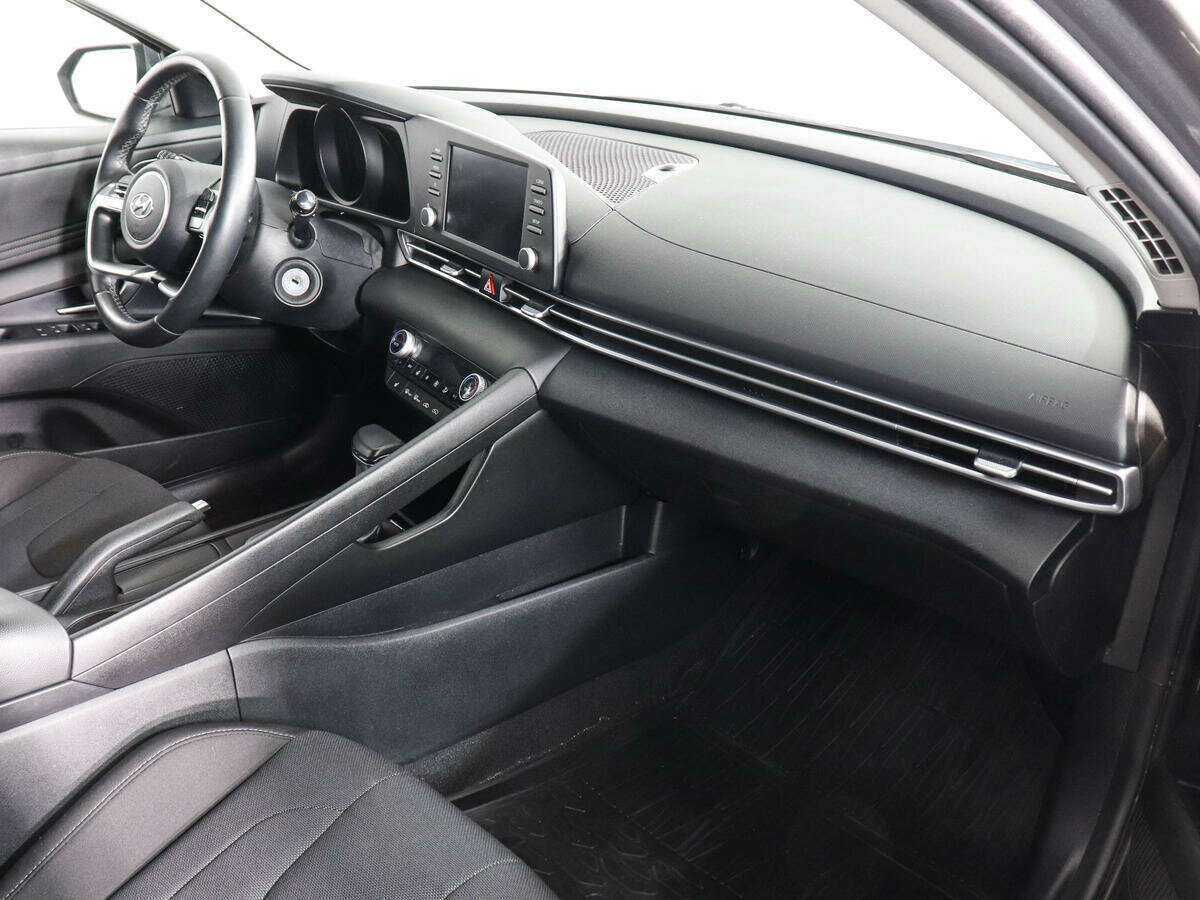 Hyundai Elantra б/у, 2022, Автоматическая. Фото: #10
