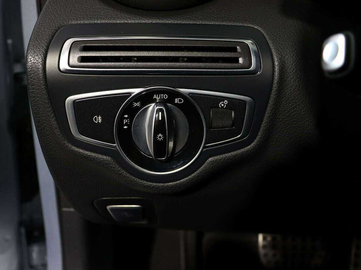 Mercedes-Benz C-Класс б/у, 2015, Автоматическая. Фото: #17