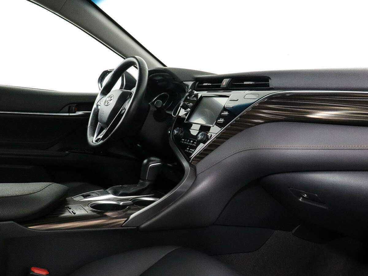 Toyota Camry б/у, 2020, Автоматическая. Фото: #4