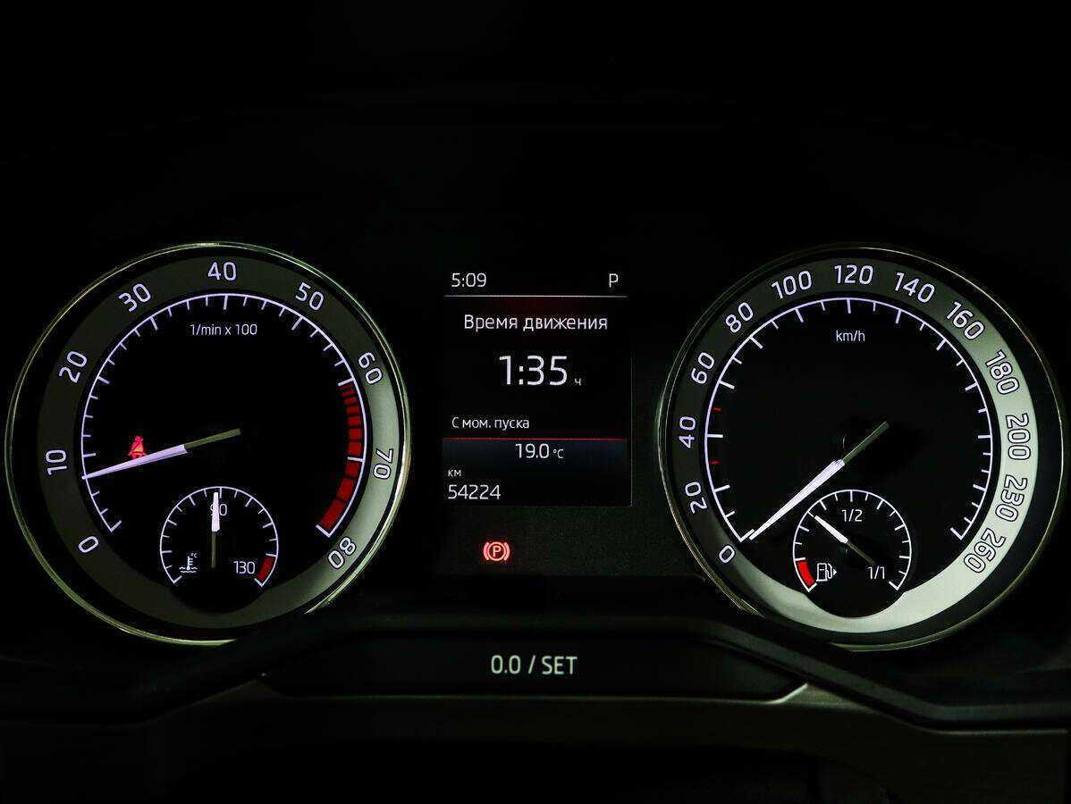 Skoda Superb б/у, 2020, Роботизированная. Фото: #9