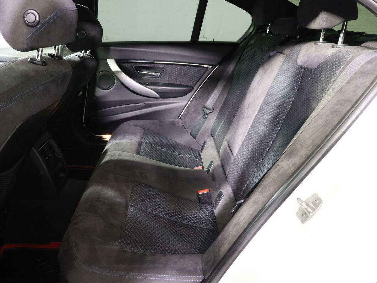 BMW 3 серии б/у, 2016, Автоматическая. Фото: #9