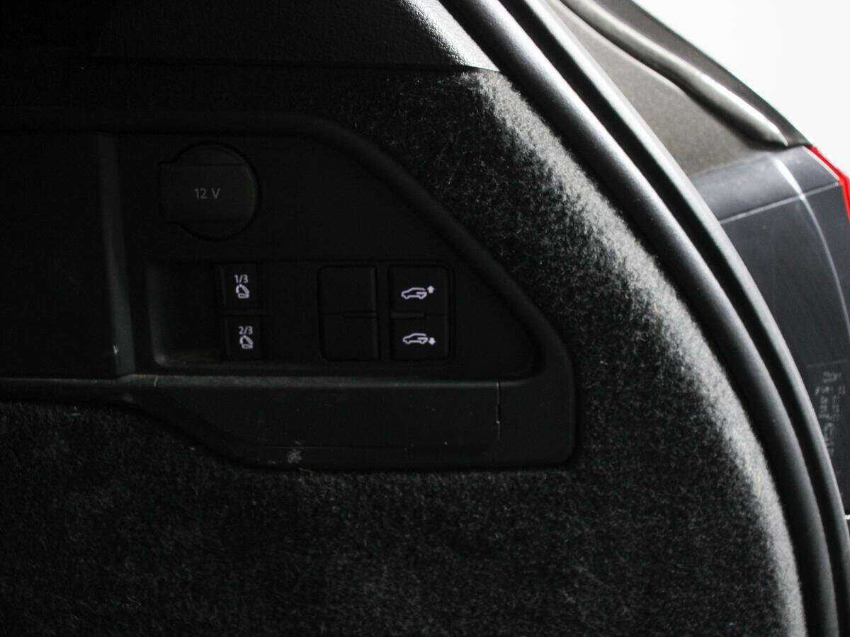 Volkswagen Touareg б/у, 2015, Автоматическая. Фото: #12