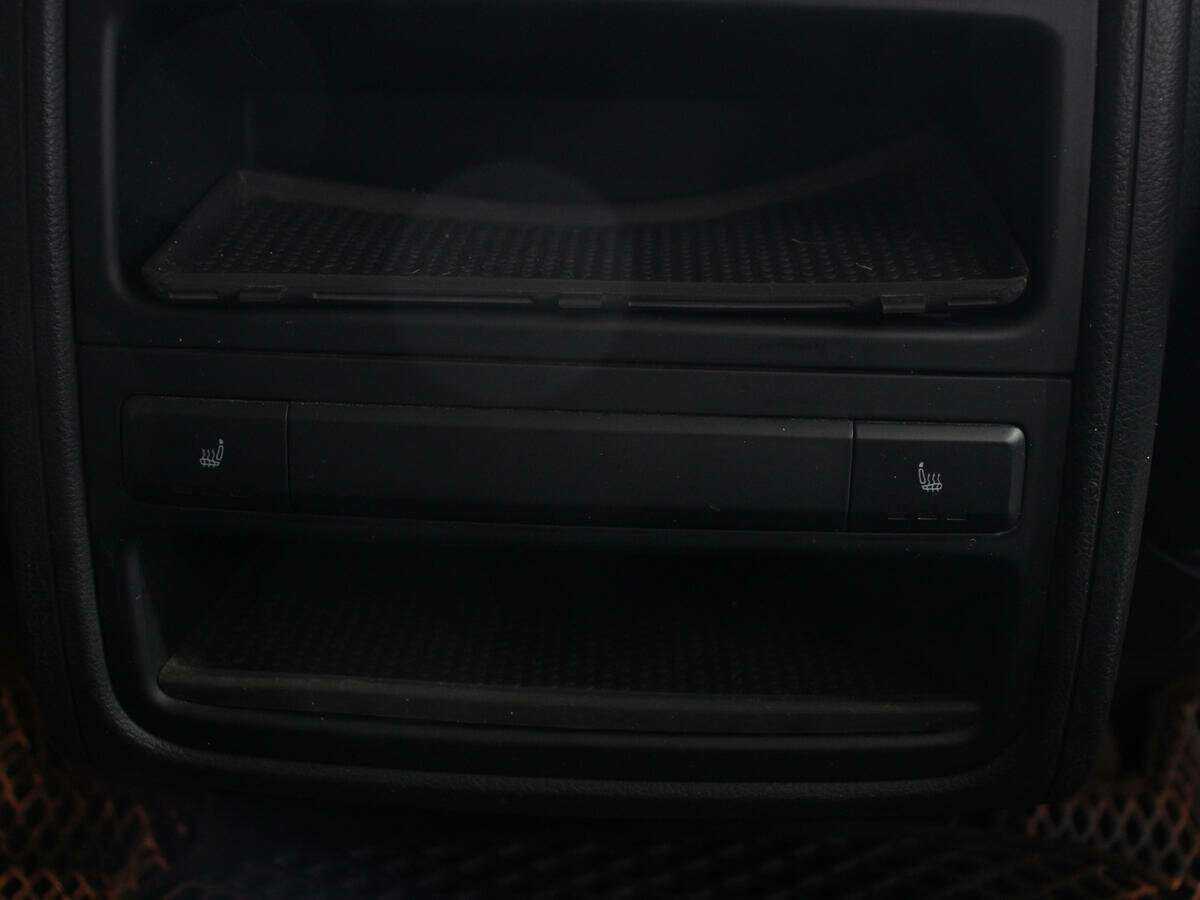 Volkswagen Touareg б/у, 2015, Автоматическая. Фото: #14