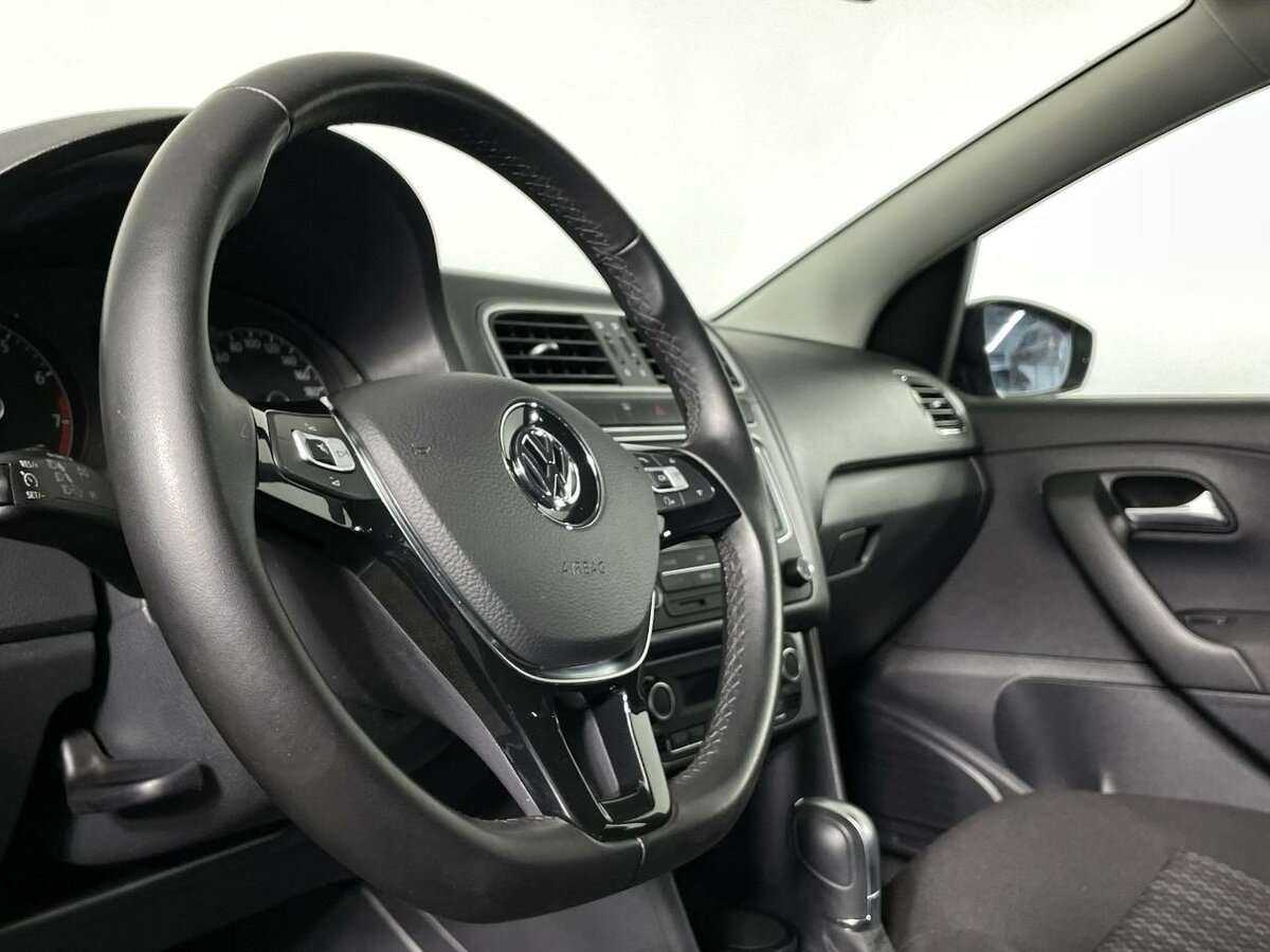 Volkswagen Polo б/у, 2019, Автоматическая. Фото: #13