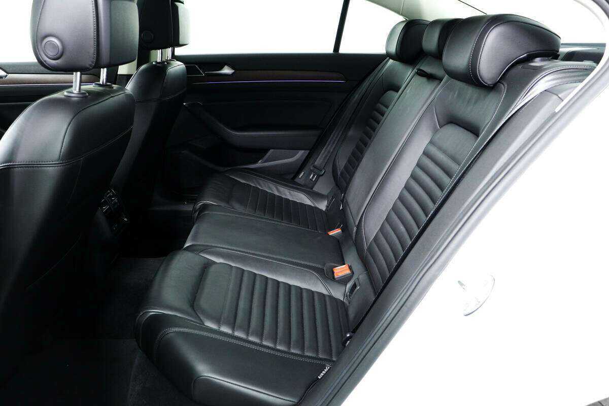 Volkswagen Passat б/у, 2018, Роботизированная. Фото: #10