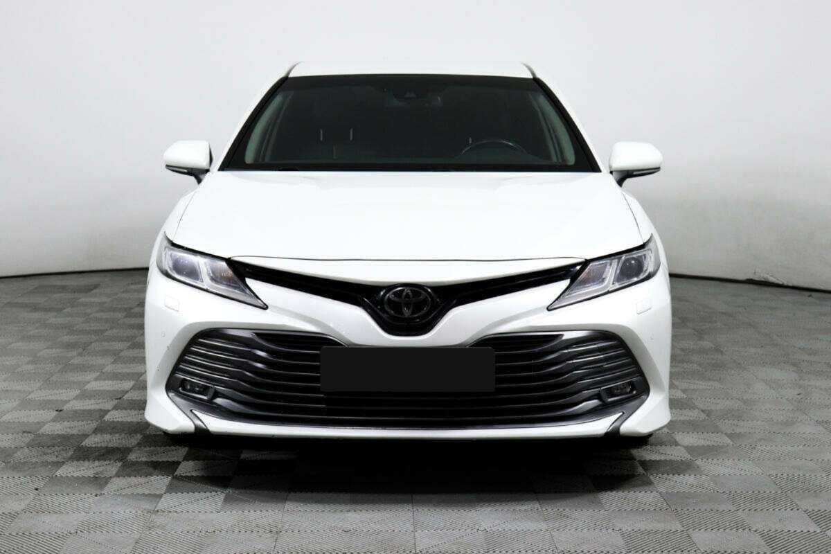Toyota Camry б/у, 2019, Автоматическая. Фото: #1