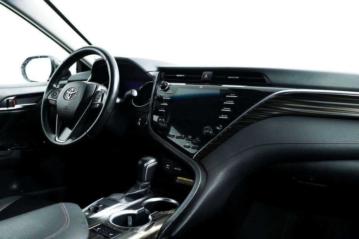 Toyota Camry б/у, 2018, Автоматическая. Фото: #8