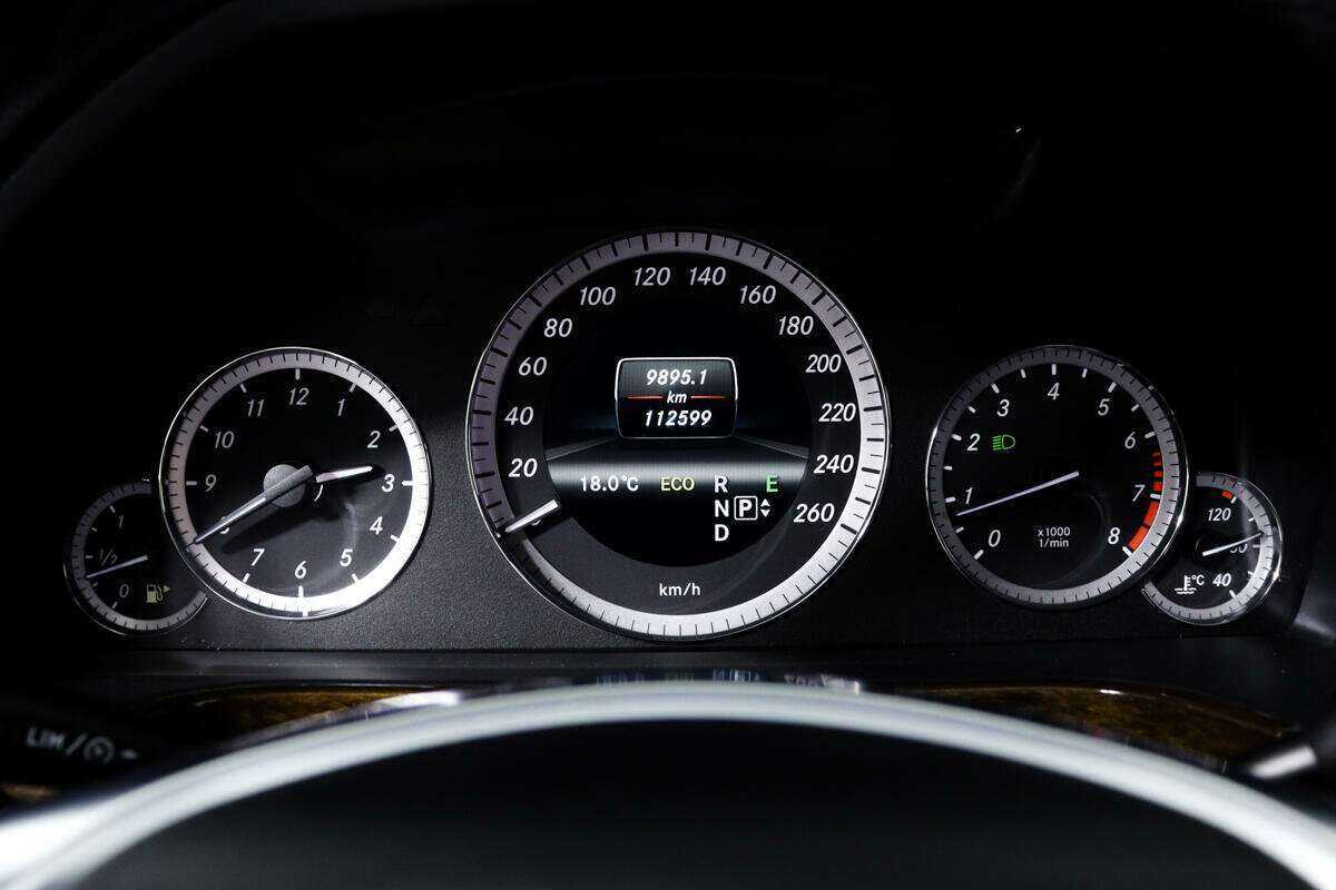 Mercedes-Benz E-Класс б/у, 2012, Автоматическая. Фото: #9