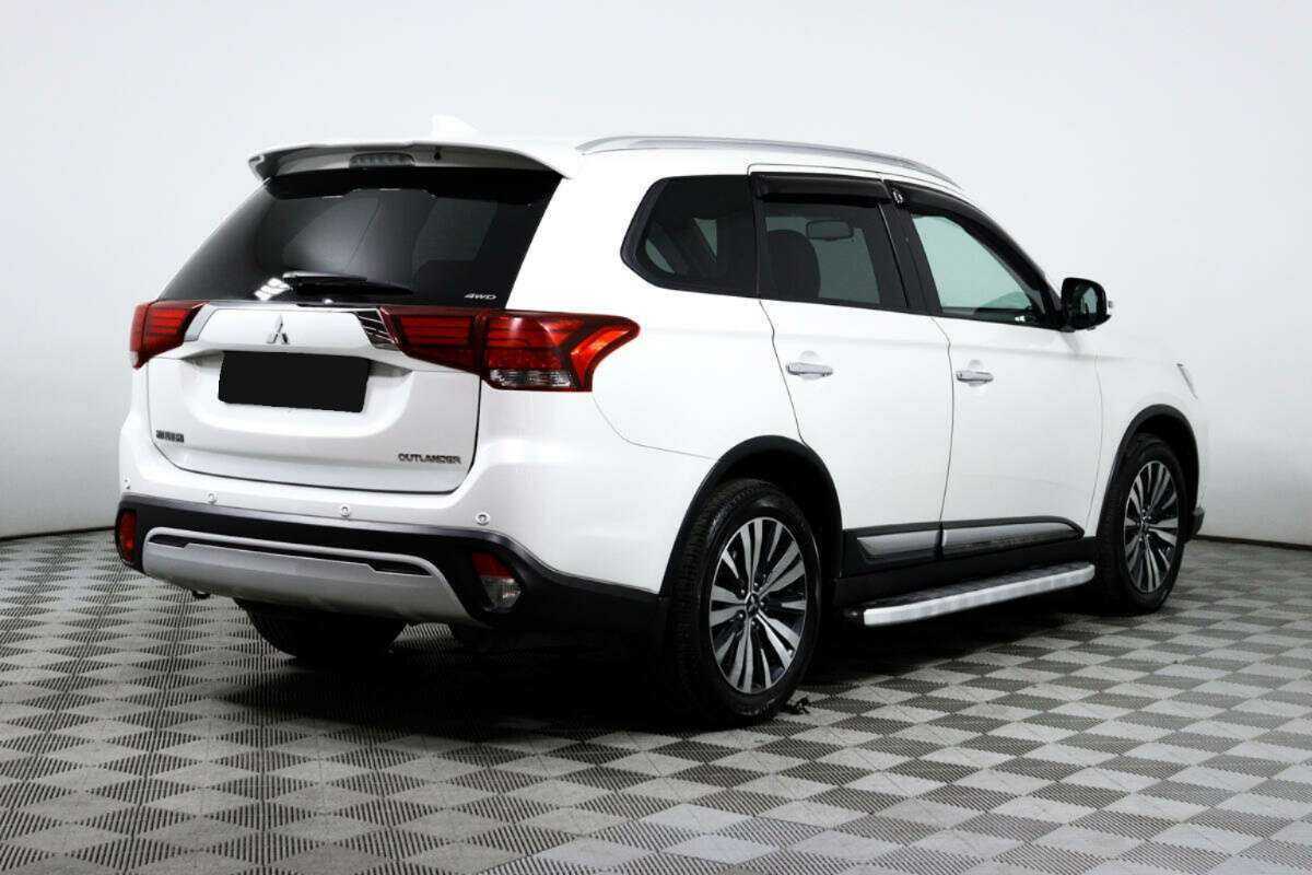 Mitsubishi Outlander б/у, 2019, Вариатор. Фото: #4