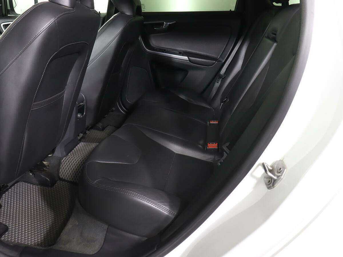 Volvo XC60 б/у, 2015, Автоматическая. Фото: #8