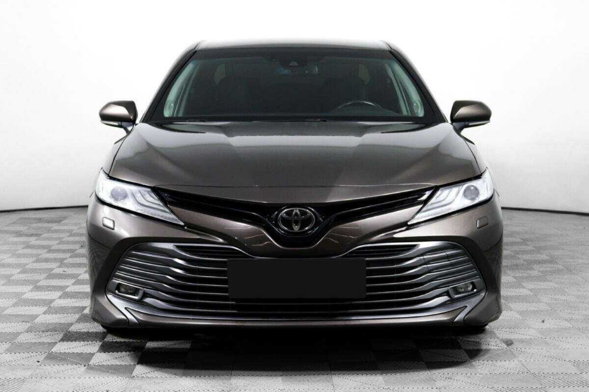 Toyota Camry б/у, 2019, Автоматическая. Фото: #1