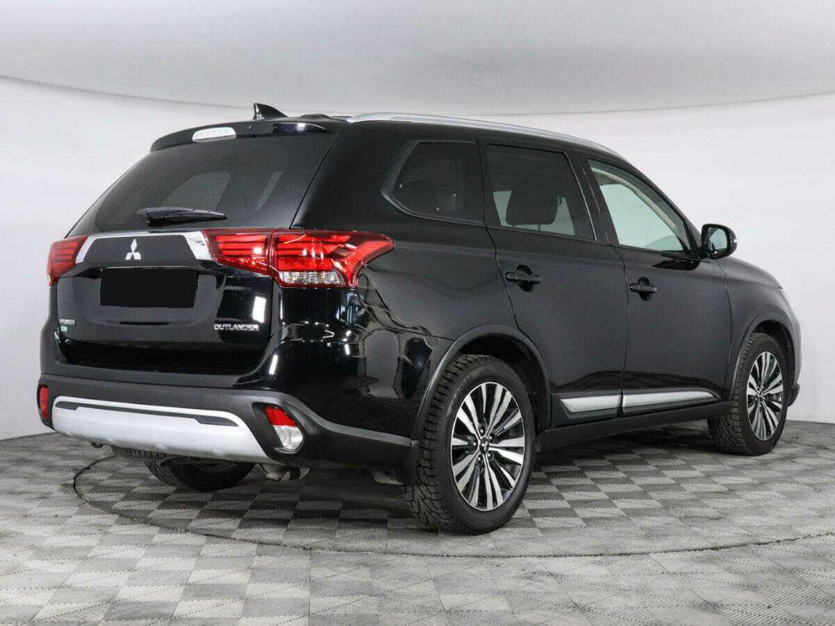 Mitsubishi Outlander б/у, 2018, Вариатор. Фото: #4