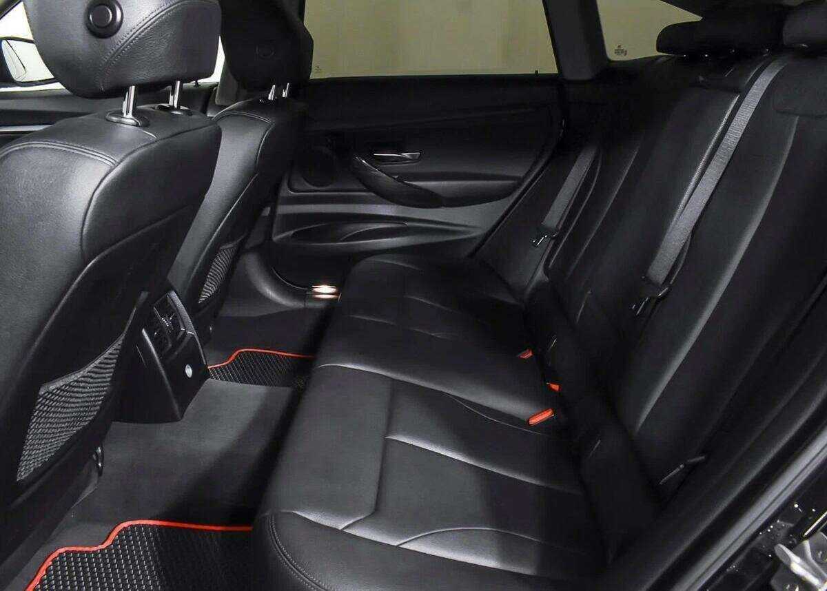 BMW 3 серии б/у, 2016, Автоматическая. Фото: #7