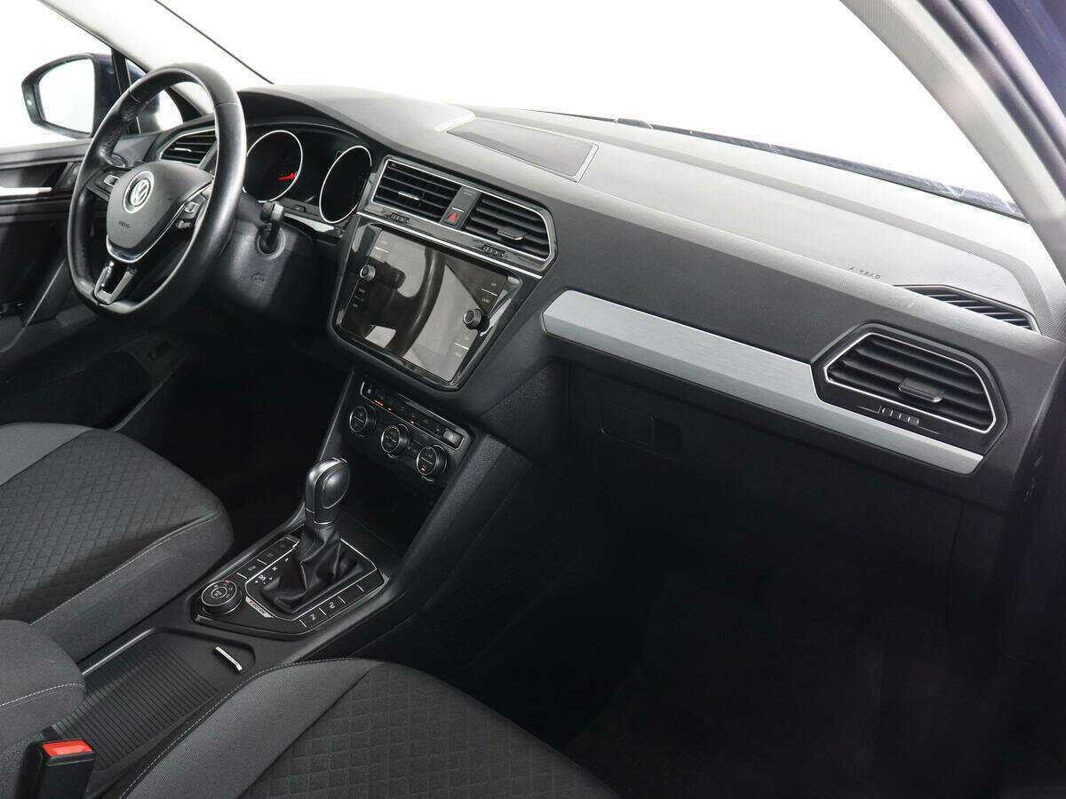 Volkswagen Tiguan б/у, 2017, Роботизированная. Фото: #9