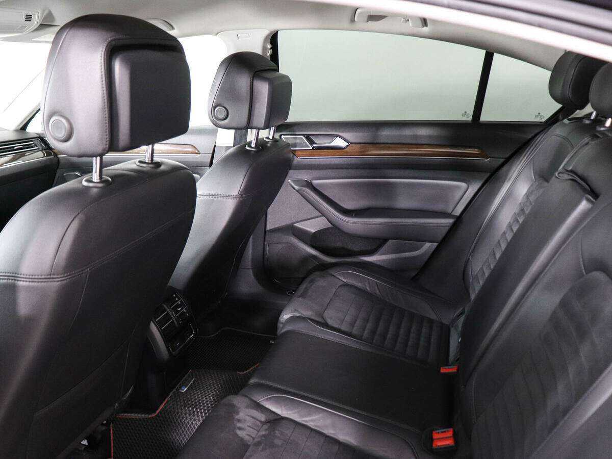 Volkswagen Passat б/у, 2016, Роботизированная. Фото: #9