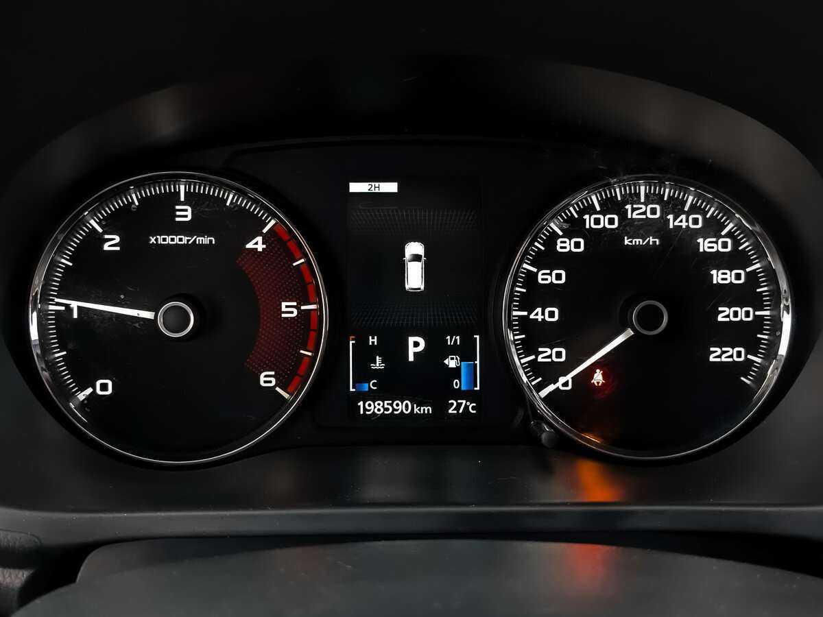 Mitsubishi Pajero Sport б/у, 2017, Автоматическая. Фото: #11