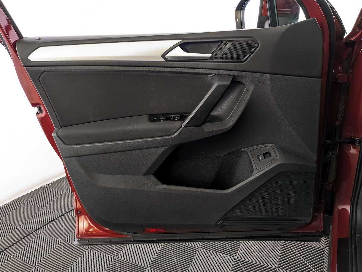 Volkswagen Tiguan б/у, 2020, Роботизированная. Фото: #14