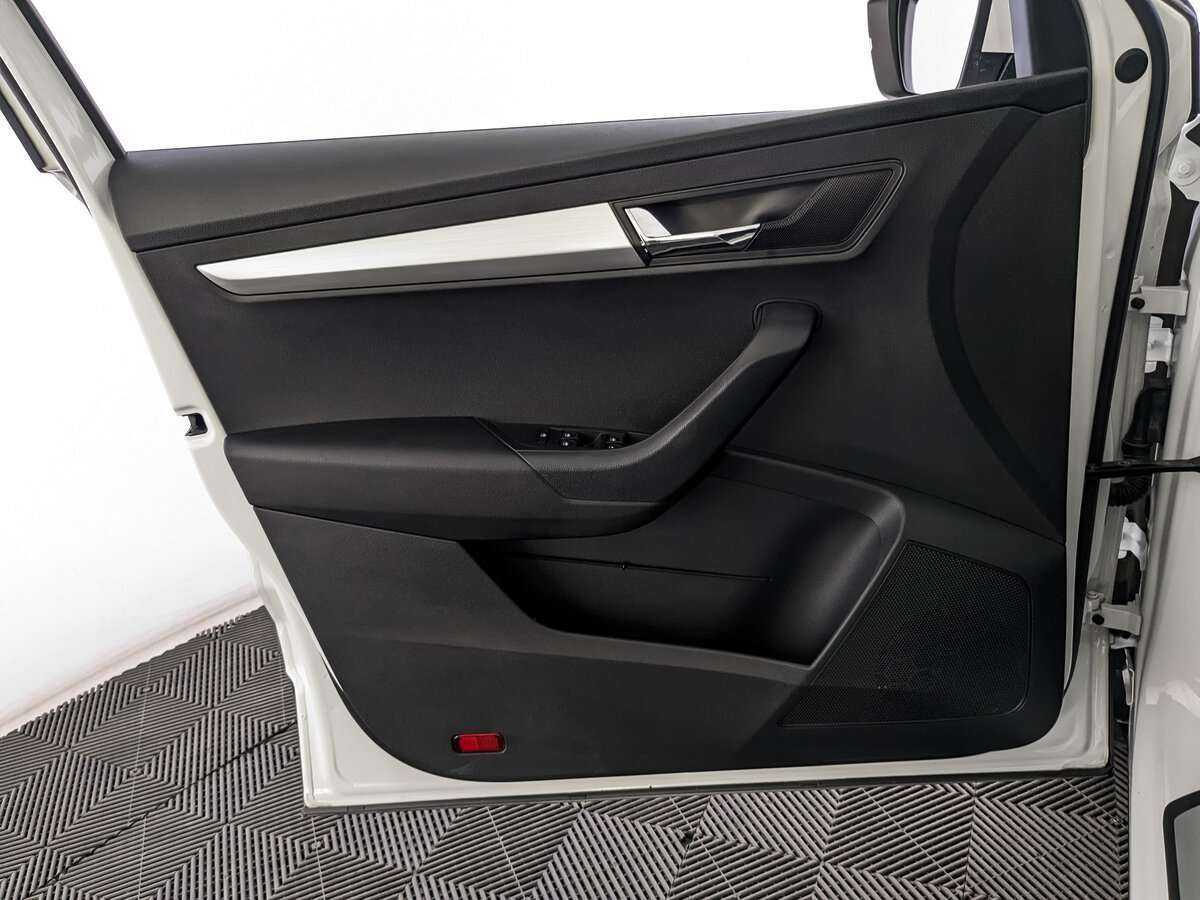 Skoda Karoq б/у, 2022, Автоматическая. Фото: #14