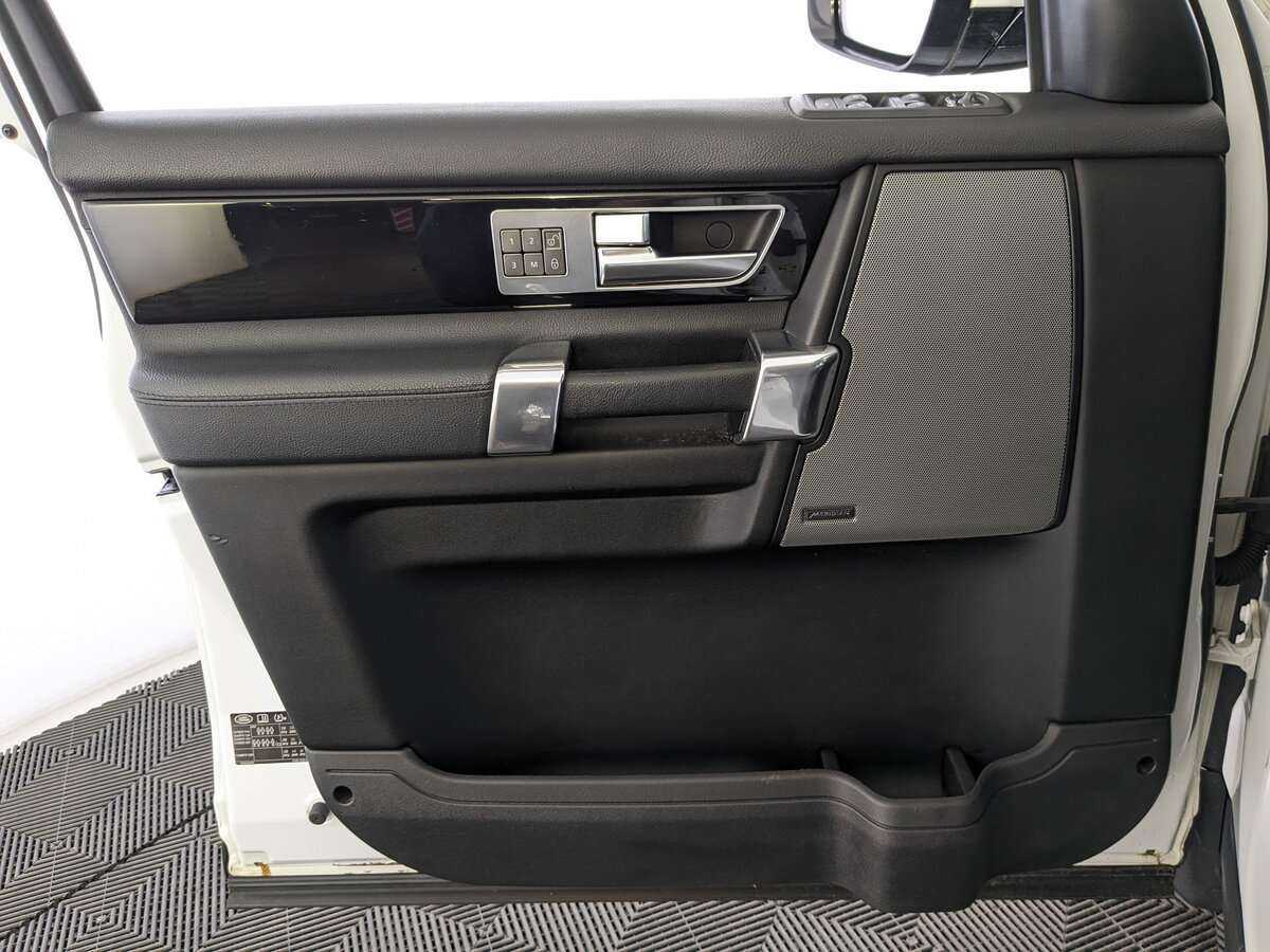 Land Rover Discovery б/у, 2015, Автоматическая. Фото: #11