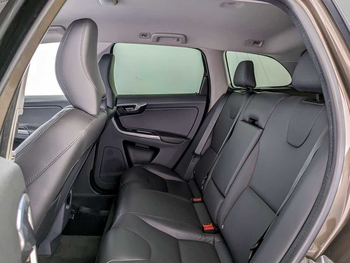 Volvo XC60 б/у, 2015, Автоматическая. Фото: #11