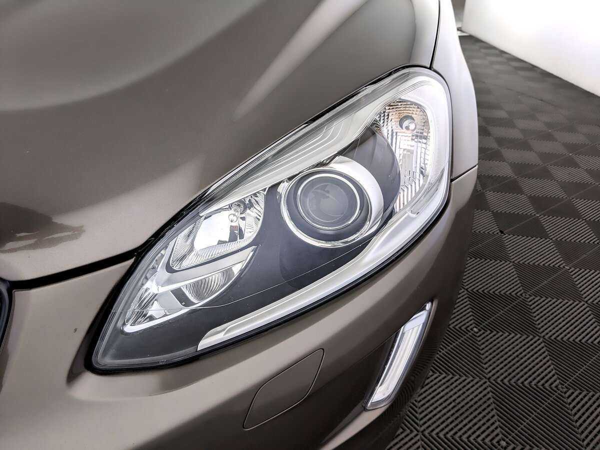 Volvo XC60 б/у, 2015, Автоматическая. Фото: #15