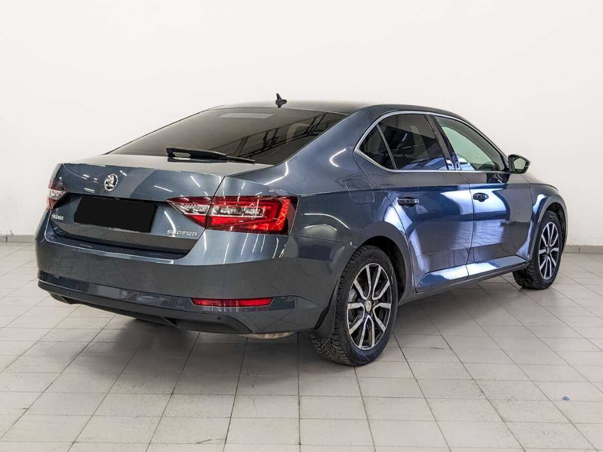 Skoda Superb б/у, 2017, Роботизированная. Фото: #4