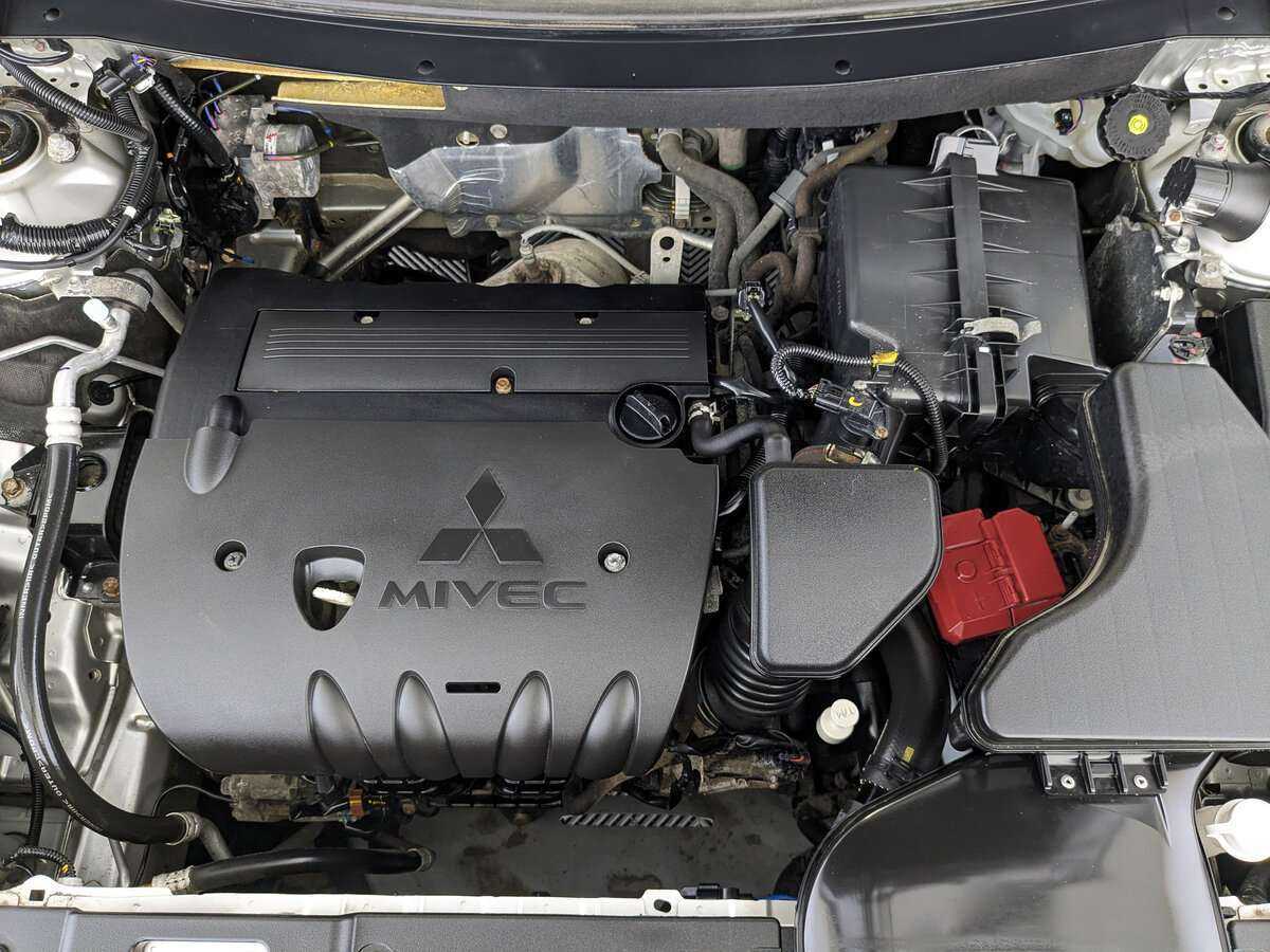 Митсубиши Оутлэндер б/у, 2020, Вариатор. Фото: #8