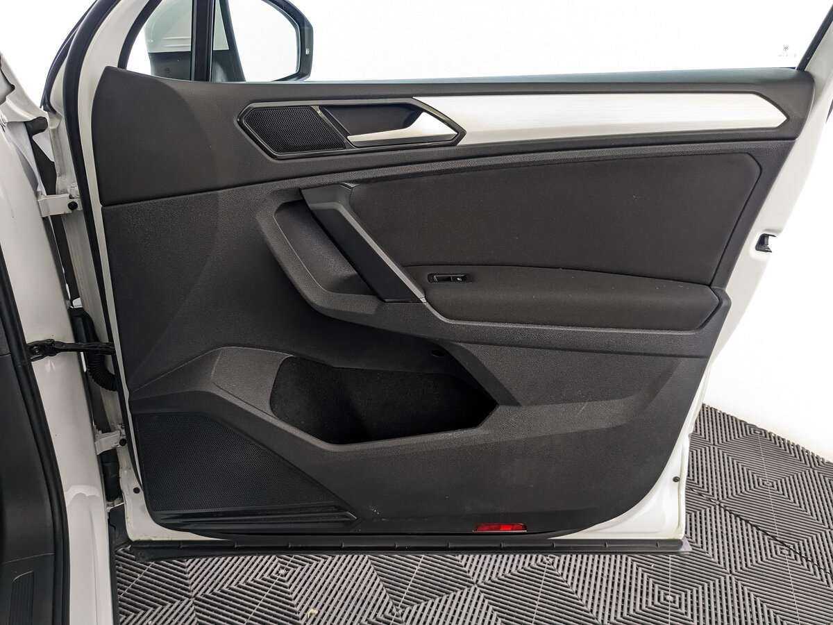 Volkswagen Tiguan б/у, 2018, Роботизированная. Фото: #20