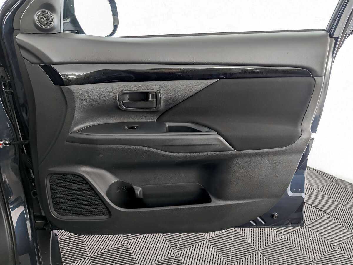 Митсубиши Оутлэндер б/у, 2019, Вариатор. Фото: #19