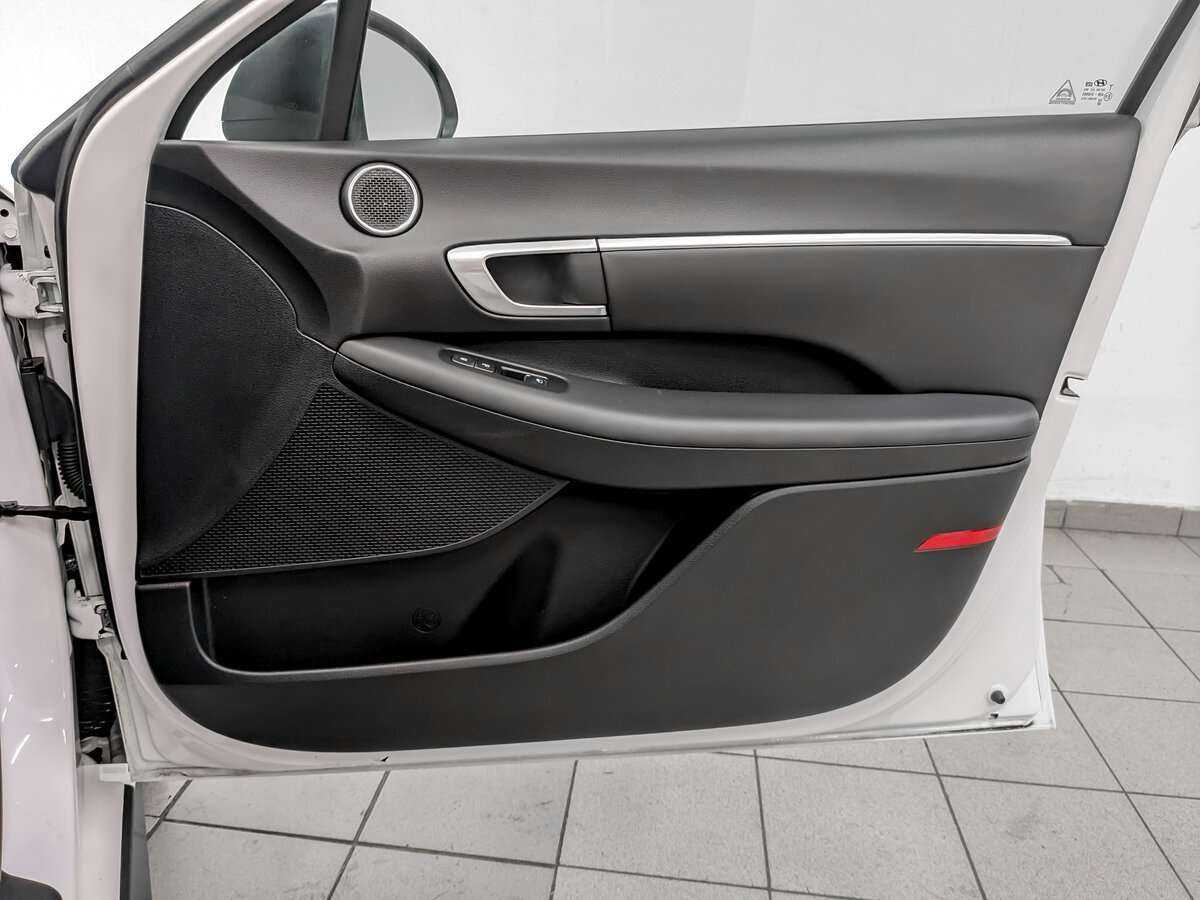 Hyundai Sonata б/у, 2020, Автоматическая. Фото: #19