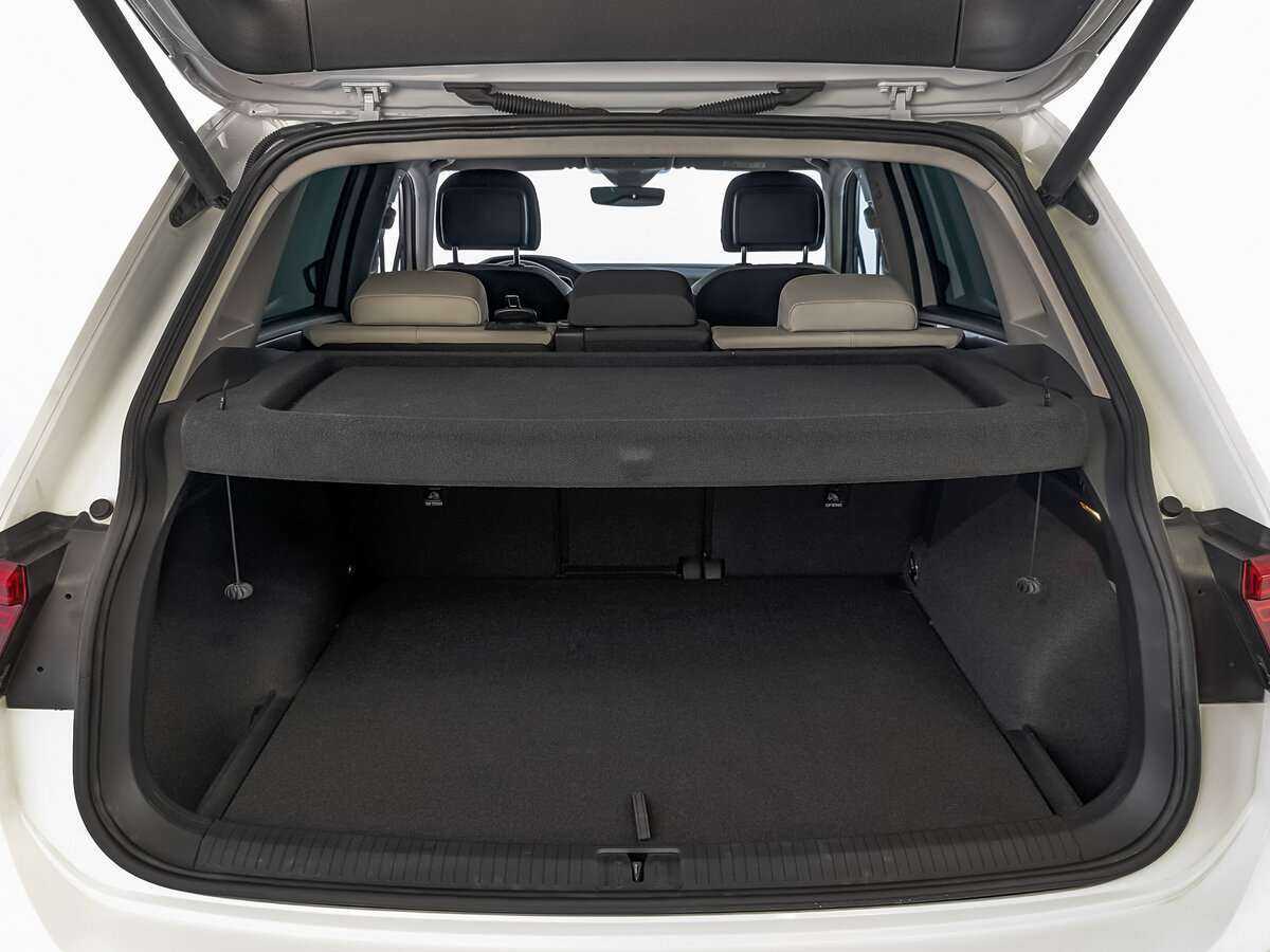 Volkswagen Tiguan б/у, 2020, Роботизированная. Фото: #9