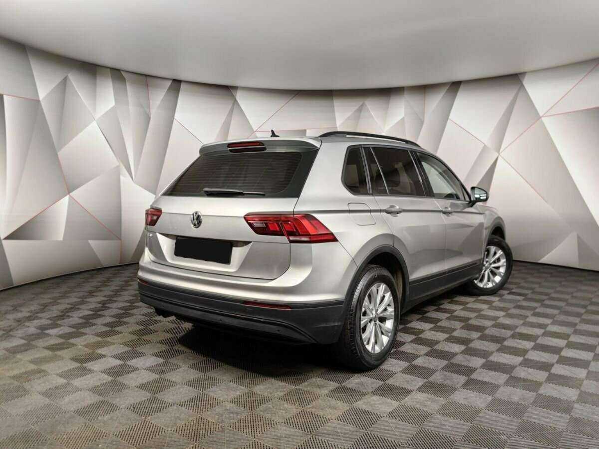 Volkswagen Tiguan б/у, 2020, Механическая. Фото: #1