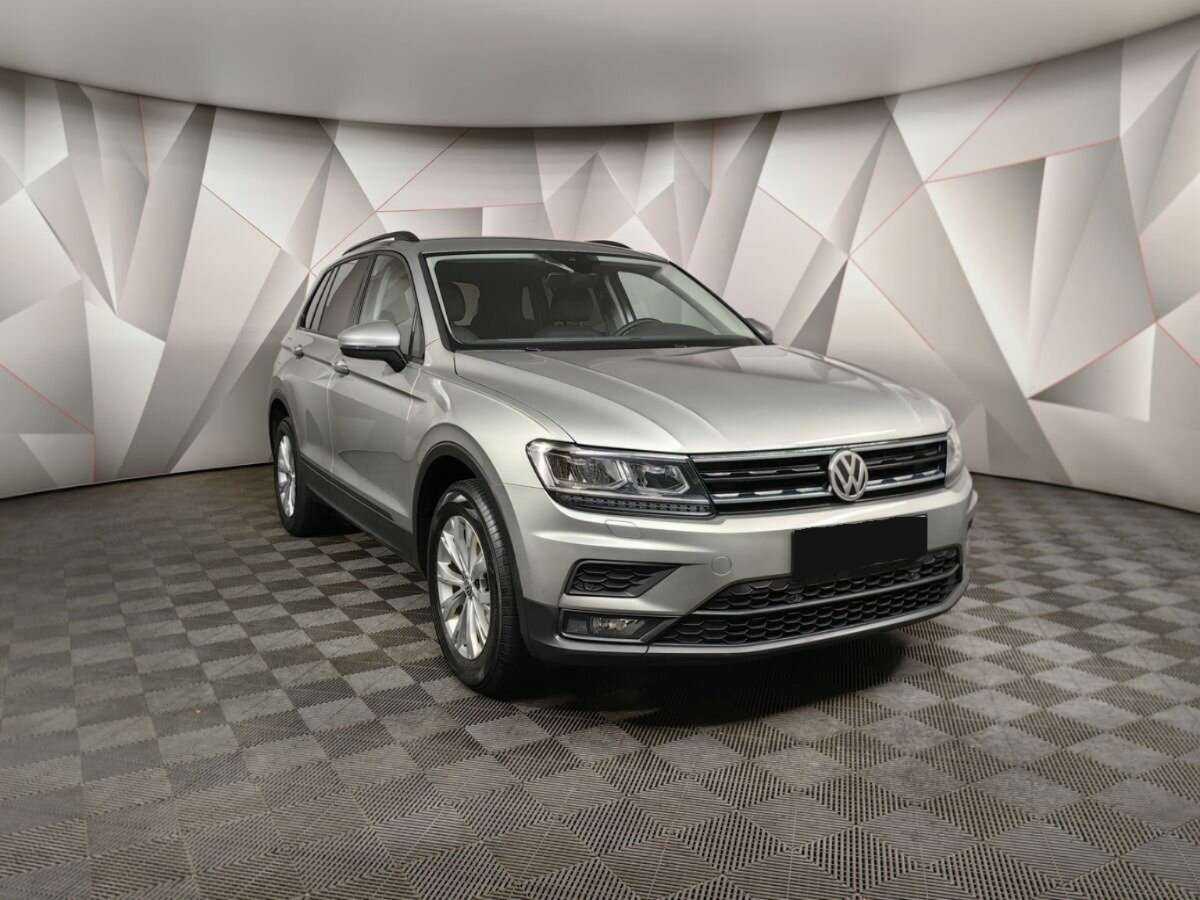 Volkswagen Tiguan б/у, 2020, Механическая. Фото: #2