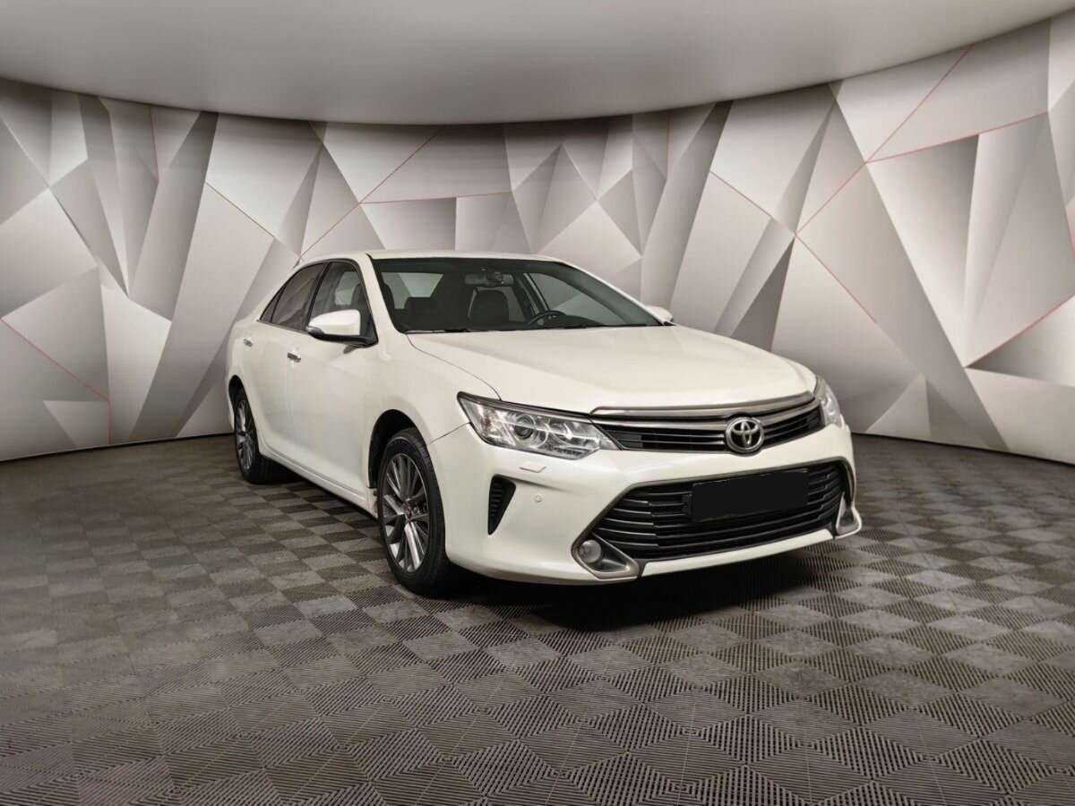 Toyota Camry б/у, 2017, Автоматическая. Фото: #2