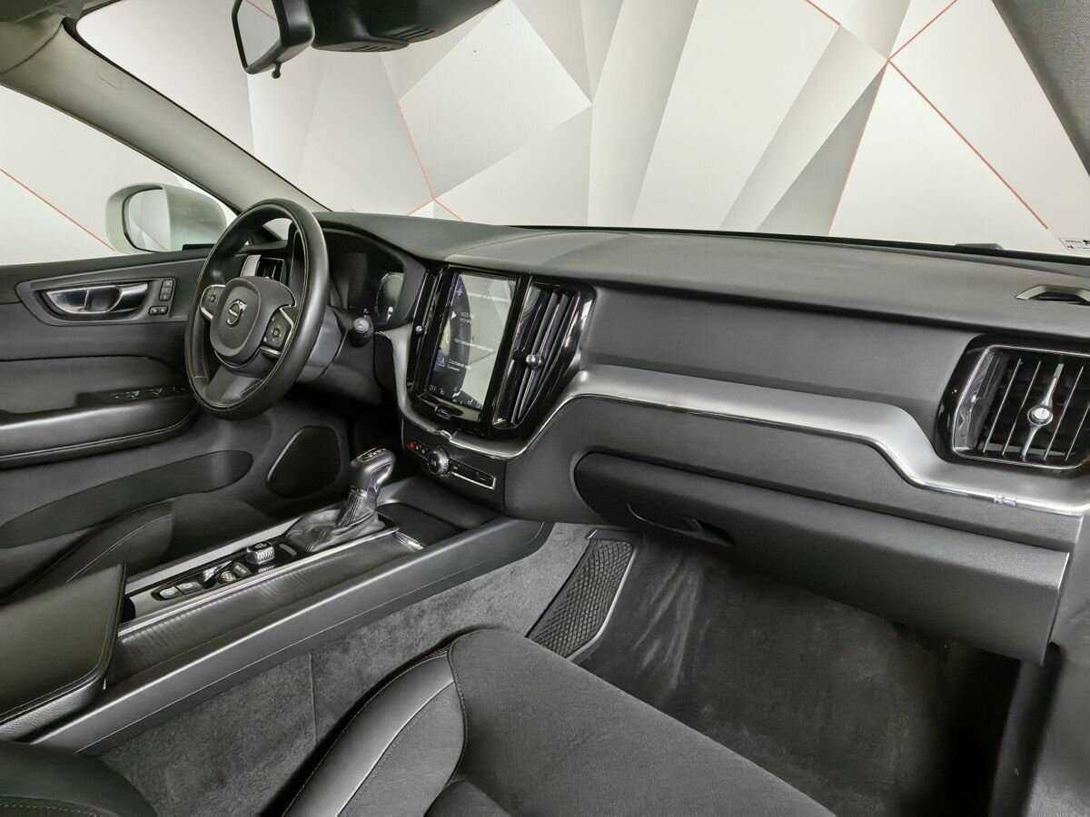Volvo XC60 б/у, 2019, Автоматическая. Фото: #8
