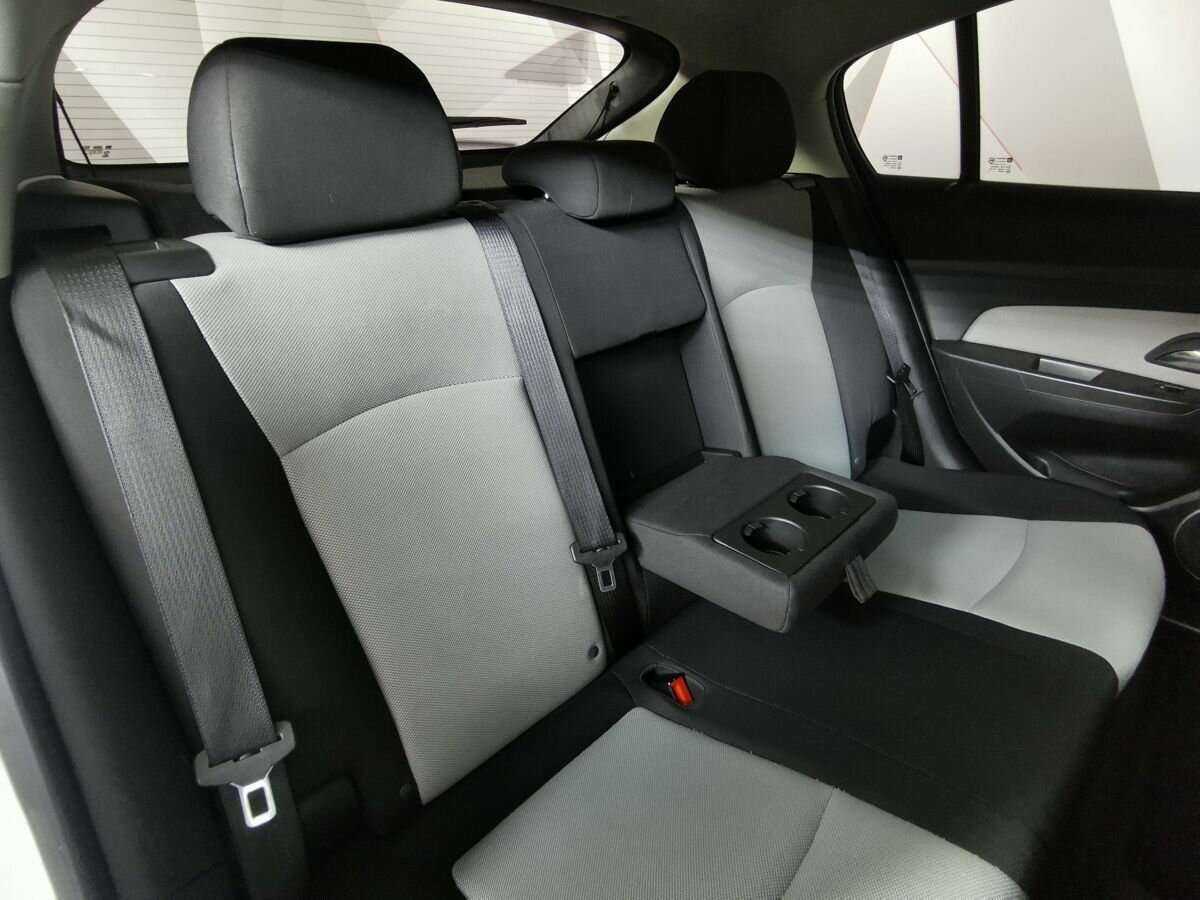 Chevrolet Cruze б/у, 2012, Механическая. Фото: #12